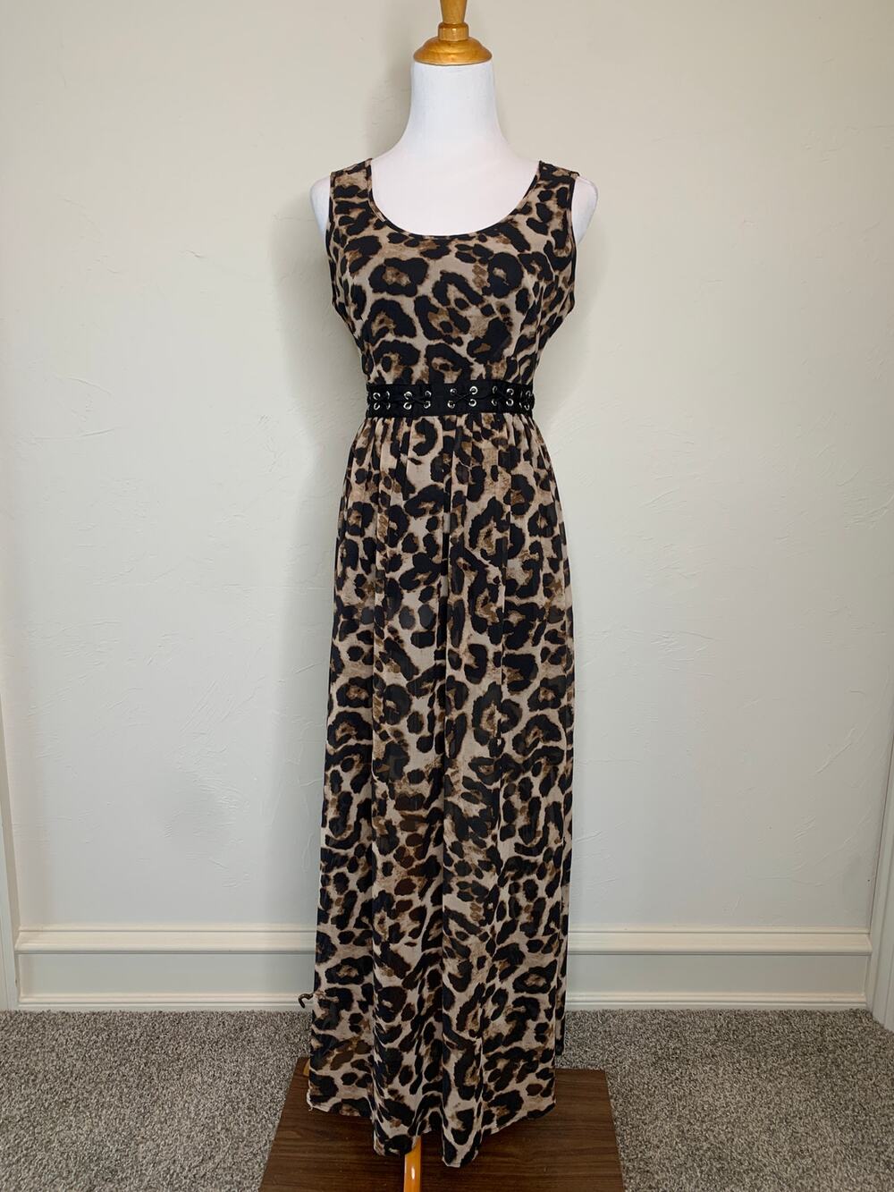 Cheetah Maxi Dress Laced Waistline Sleeveles Sz Small